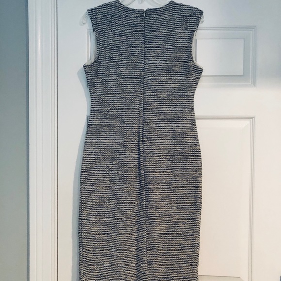 Banana Republic Sleeveless Dress, size 4 - Picture 4 of 4